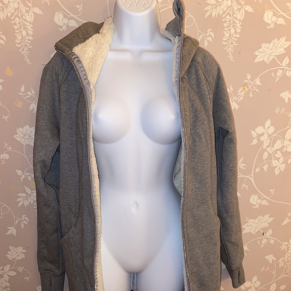 Lulu Lemon Women's Traveler Zip Up Hoodie